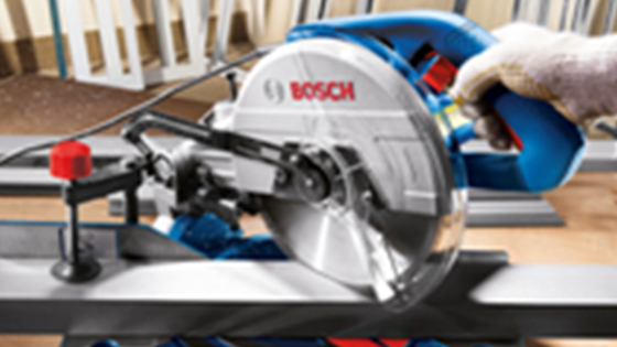 Ingleteadora Bosch GCM 10 X 1700W 110V con disco